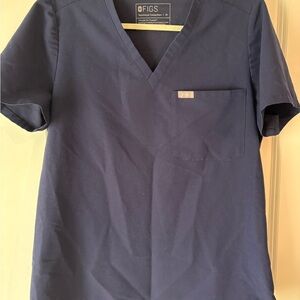 FIGS M Catarina one pocket scrub top